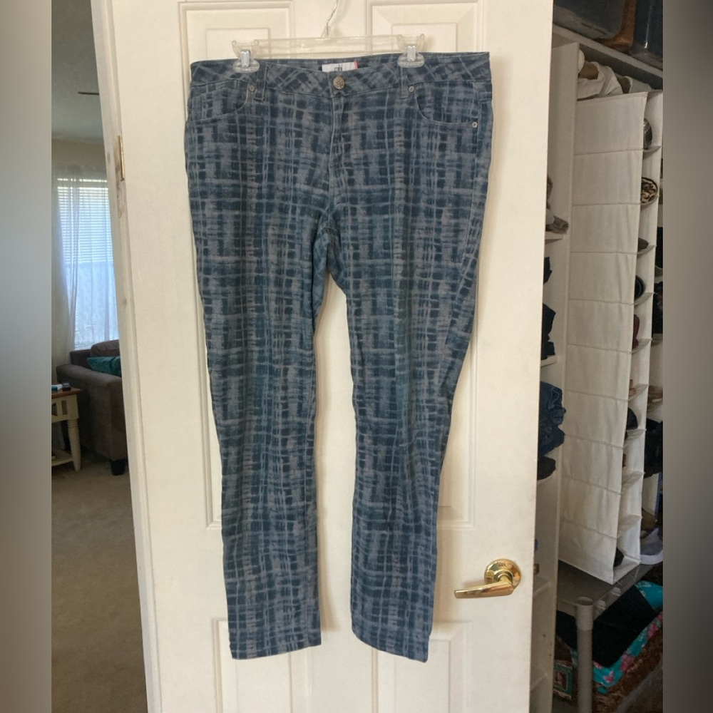 Cabi size 16 grid skinny jeans